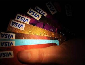 Kredi kartları borcunu ödemeyenler %55,1 arttı