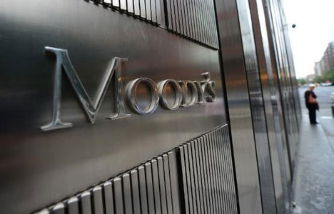 Moody’s Yapı Kredi’nin notunu indirdi