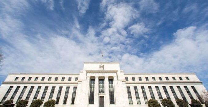 Fed için faiz tahminleri arttı