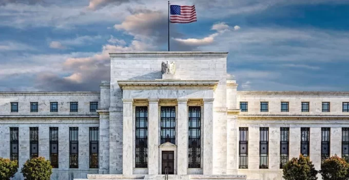 Fed faiz artırım hızını yavaşlatacak mı?