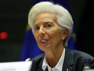 Lagarde’dan açık faiz mesajı